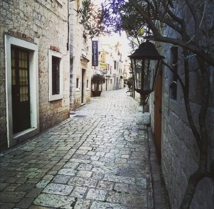 Towerhousesasso Trogir Croatia